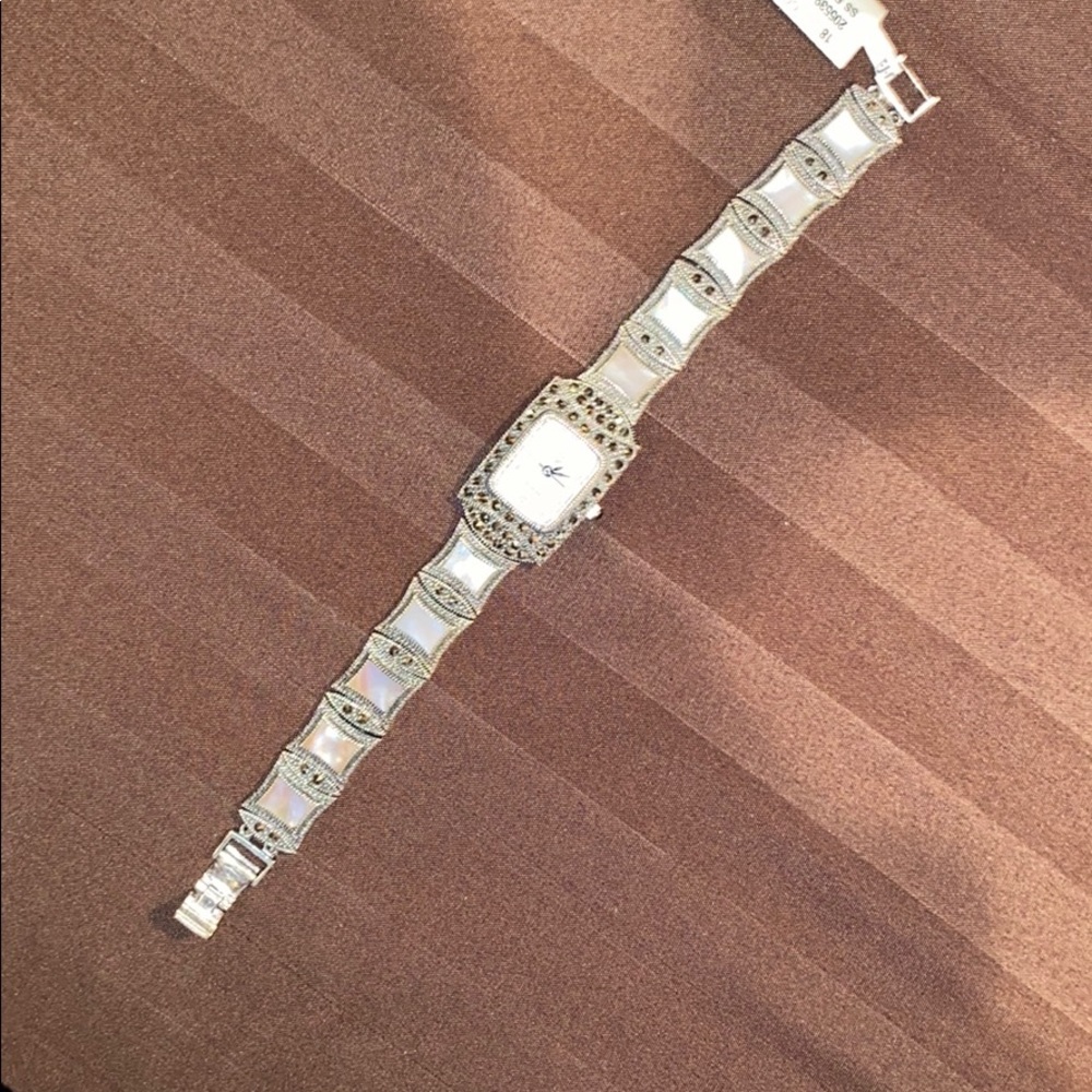 marcasite watch!! Pink mother or pearl!